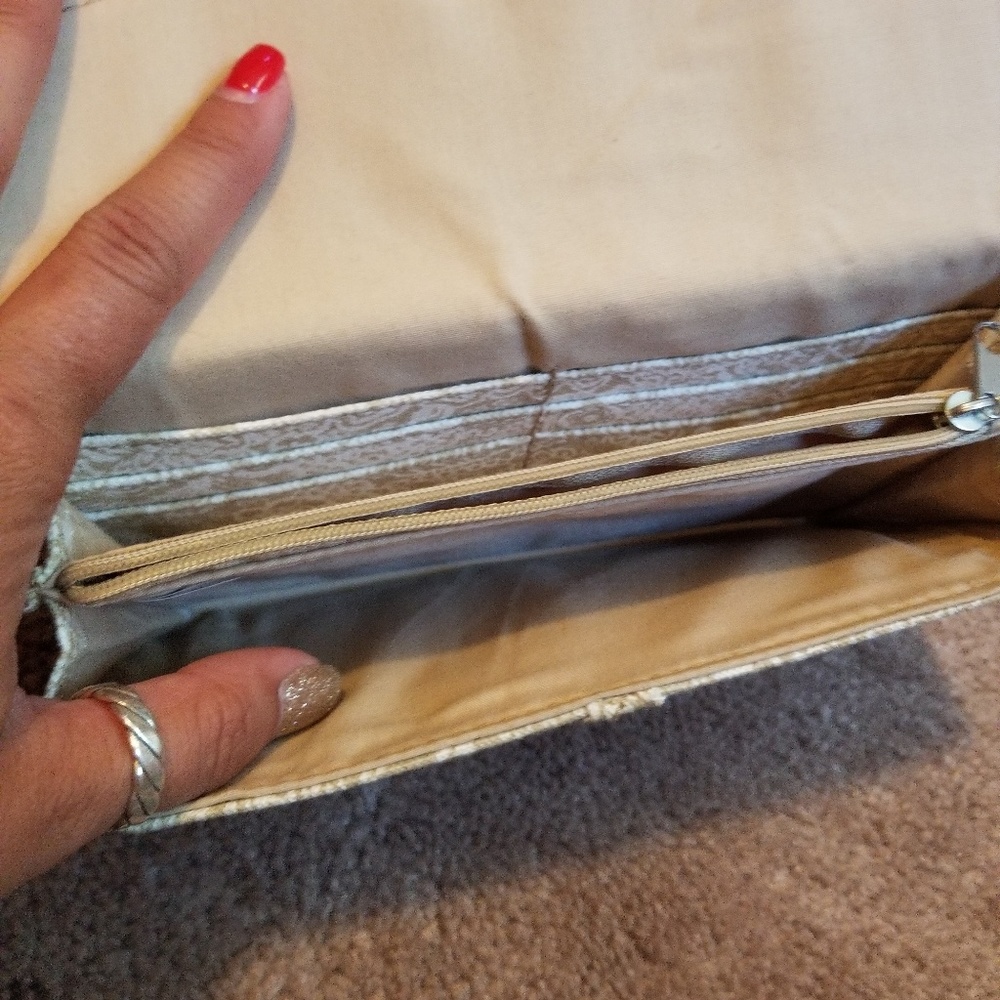 Wallet - Picture 2 of 2